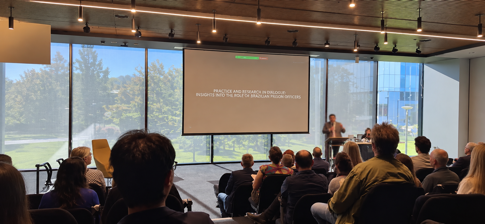 Apresentação de pesquisa sobre Justiça Restaurativa e sistema prisional brasileiro na Australian National University, em Canberra.